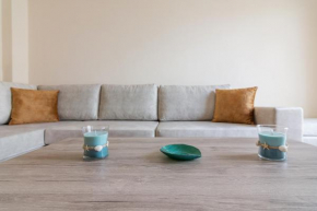Modern And Spacious Apartment In Pagkrati